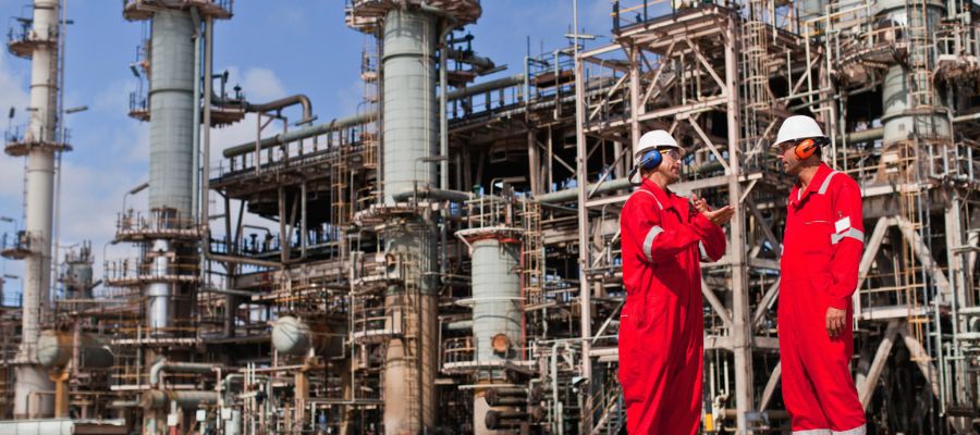 Why Hexagon EAM is the Best Choice for Oil and Gas Manufacturers